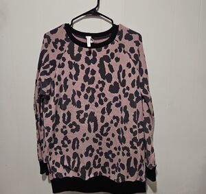 Chic Leopard Print Crew Neck Sweater - Brown and Black Oversized
